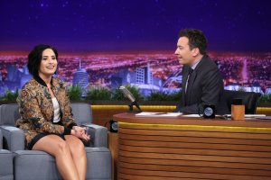 demi lovato al tonight show 07.jpg