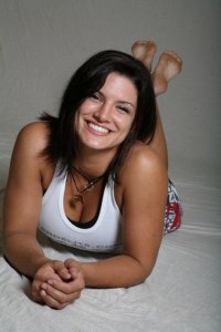 Gina-Carano-Feet-812163.jpg