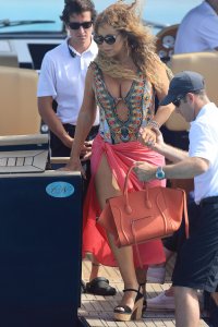 mariah carey in ibiza 04.jpg