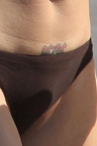 drea de matteo in bikini 02.jpg