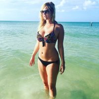 elena ballerini in bikini 04.jpg