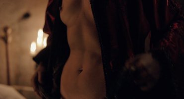 Anna-Mouglalis-nude-but-covered-and-Angela-di-Matteo-nude-and-surprise-Il-Giovane-Favoloso-IT-...jpg