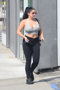 ariel winter in street 02.jpg