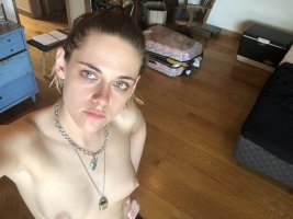 Kristen-Stewart-Nude-Leaked-24-thefappeningblog.com_.jpg