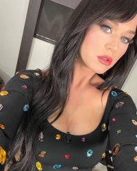 katyperry-20210420-0001.jpg