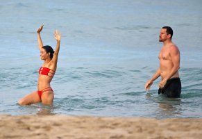 jenna dewan in bikini 29.jpg