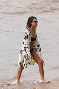 jessica alba in bikini 36.jpg