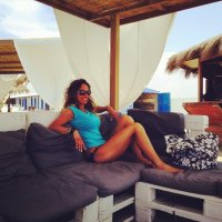 veronica rega sul sofa.jpg