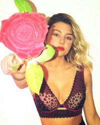 domiziana giovinazzo in shoot 03.jpg