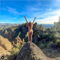 Screenshot 2021-11-04 at 17-46-59 Breanna Baker su Instagram New year, same me 😉 2021 adventur...png