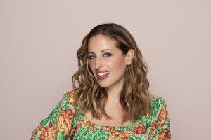 clio-back-home-discovery-serie-clio-zammatteo-cliomakeup-scaled.jpg