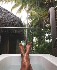 Irina-Shayk-Feet-2868761.jpg