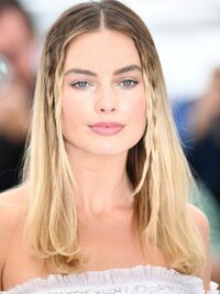 Margot Robbie.jpg