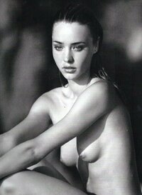 Miranda-Kerr-Naked-011.jpeg