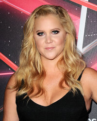 amy schumer al gala 06.jpg