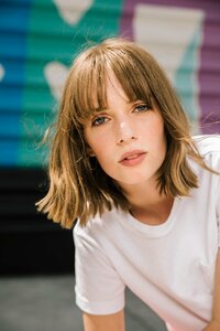 Maya Hawke.jpg