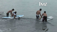 Eva Longoria_Paddle Surfing hd1080p.avi_snapshot_01.12_[2012.08.02_22.23.05].jpg