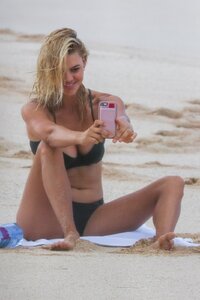 61663469_kelly-rohrbach_14012018p_10.jpg