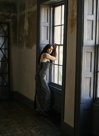 olivia-cooke-harper-s-bazaar-uk-winter-2022-7.jpg