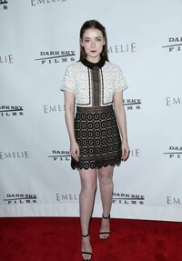 sarah-bolger-emelie-premiere-in-hollywood-march-2016-1_thumbnail.jpg