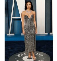 camila mendes al gala 01.jpg