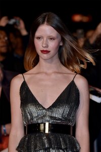 85607829_mia-goth_16102018e_06.jpg
