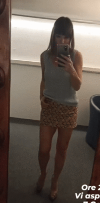 3218240136.gif