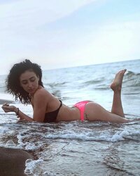 giada farano in bikini 03.jpg