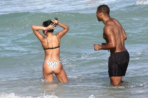 karrueche tran in bikini (06).jpg