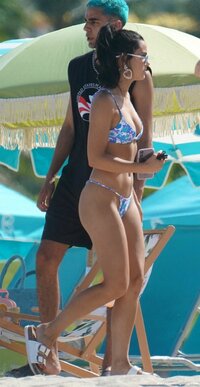 camila mendes in bikini (05).jpg