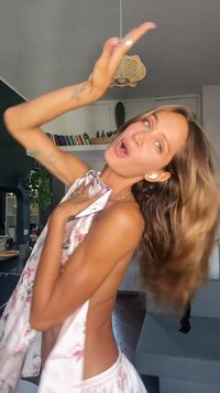 vlcsnap-2023-07-06-19h55m45s480.jpg